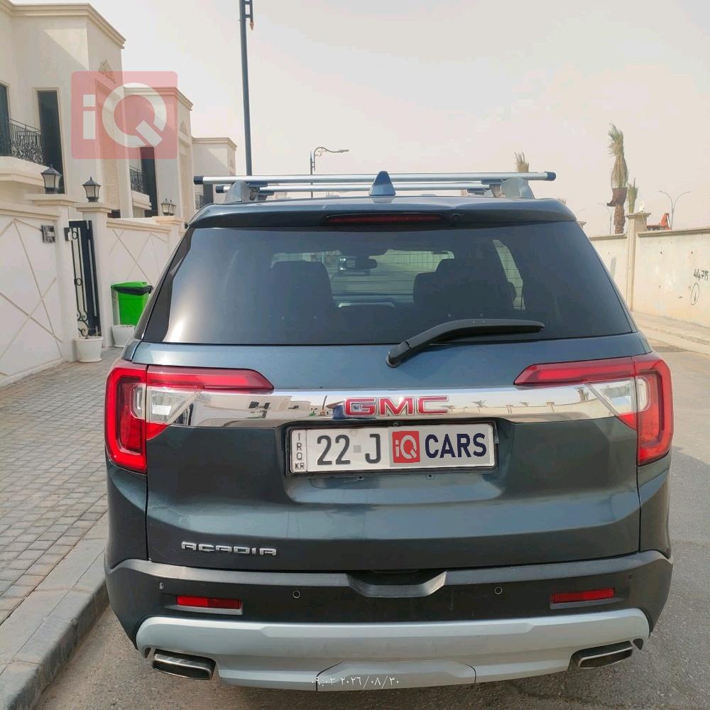 GMC Acadia